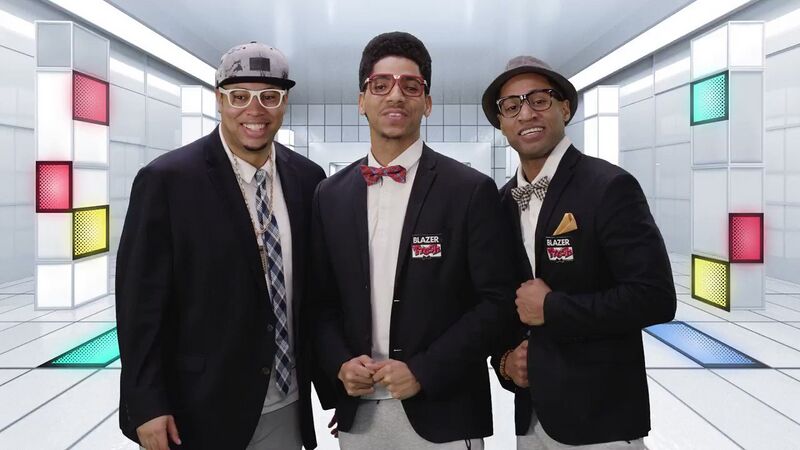 File:Blazer fresh in front of a room made of blocks.jpg